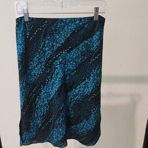 Elegant Blue Patterned Skirt